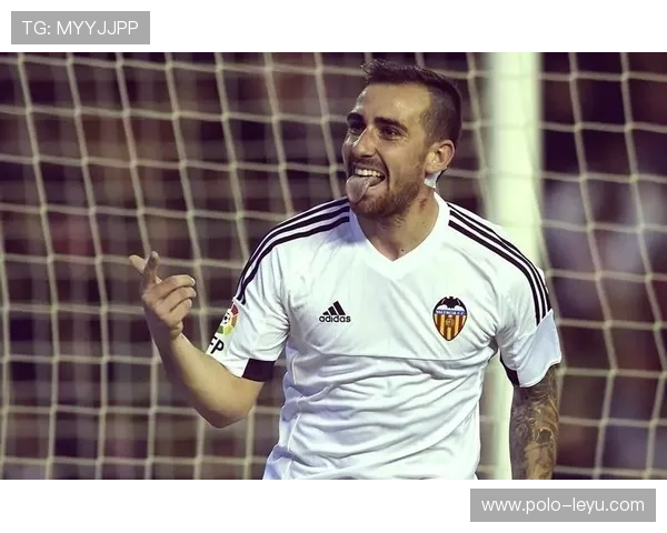 金发新星崭露头角 足球场上新一代天才的崛起与未来展望